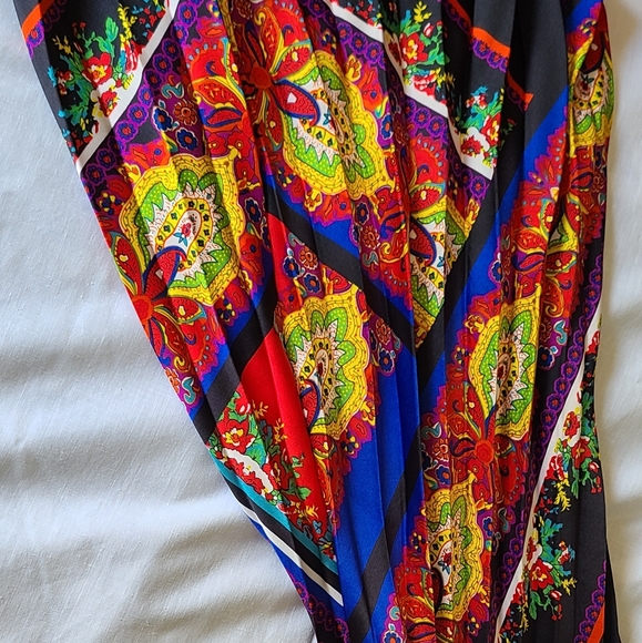 Women's crop top - Picture 2 of 3